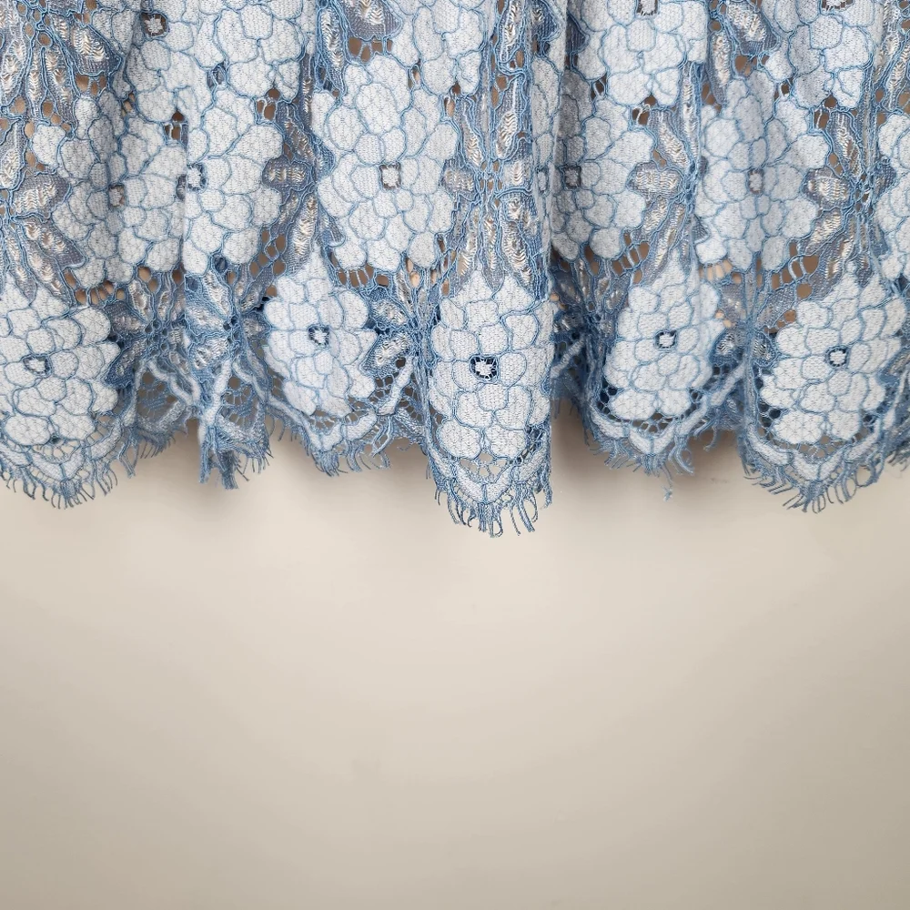 Foxiedox Blue White Floral Lace V Neck Open Back Mini Dress Sz S - Picture 7 of 11
